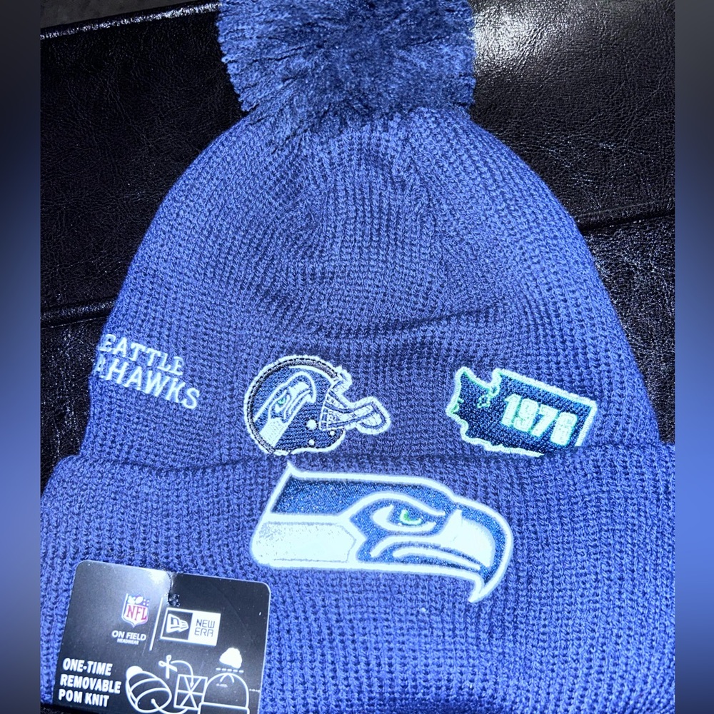 Seattle Seahawks New Era Identity Cuffed Knitted Beanie